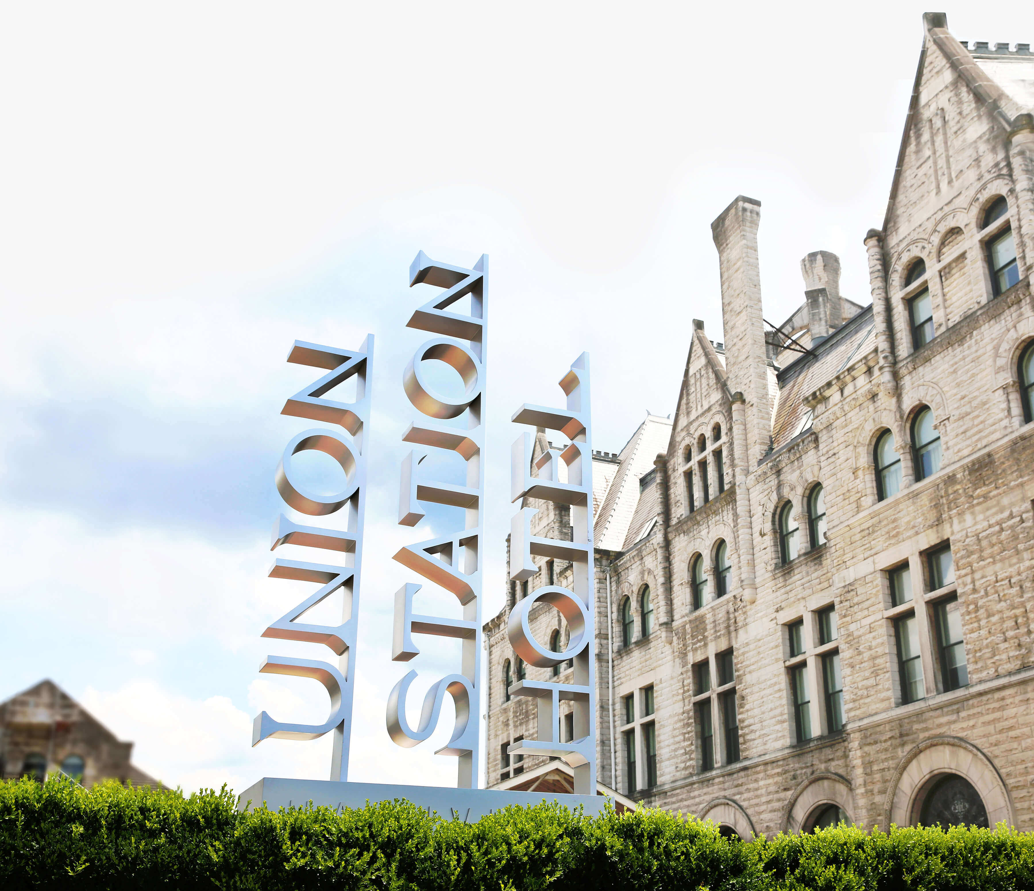 Photo of the outside signage for the Union Station Hotel