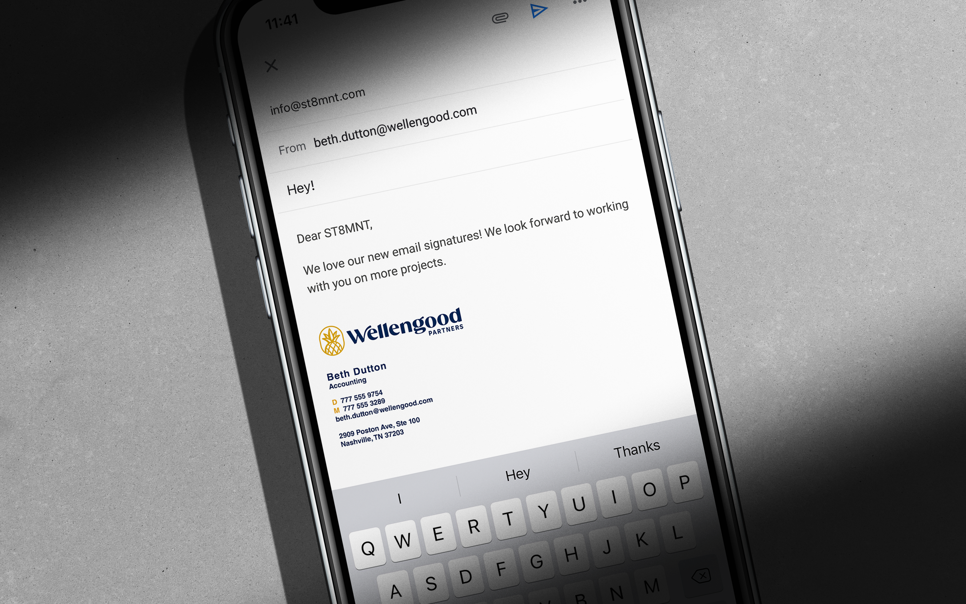 Wellengood email signature mockup on iphone